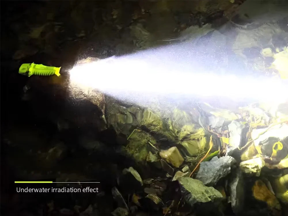 Linterna de buceo de alta potencia